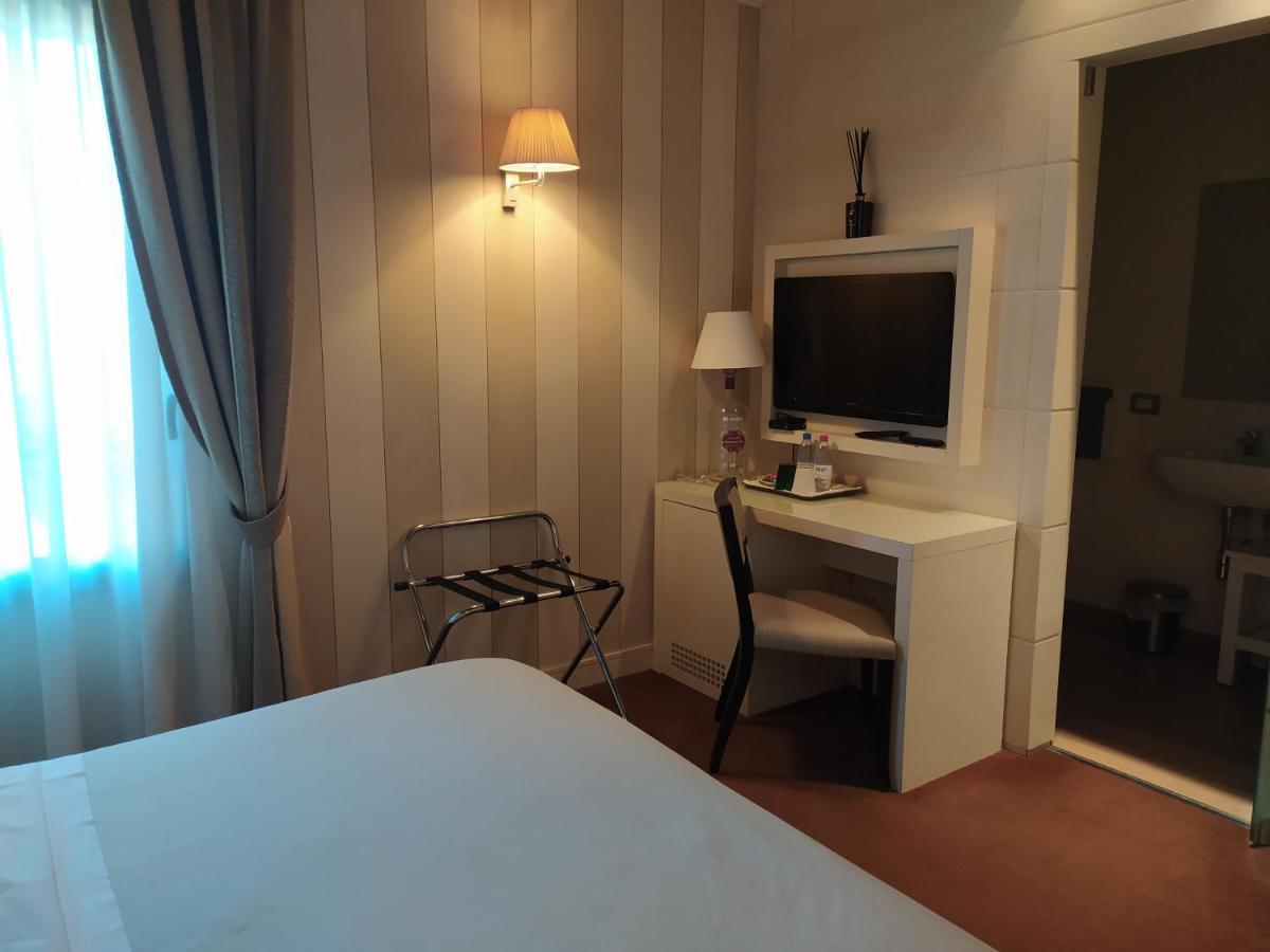 Hotel Molo73 Empoli Esterno foto