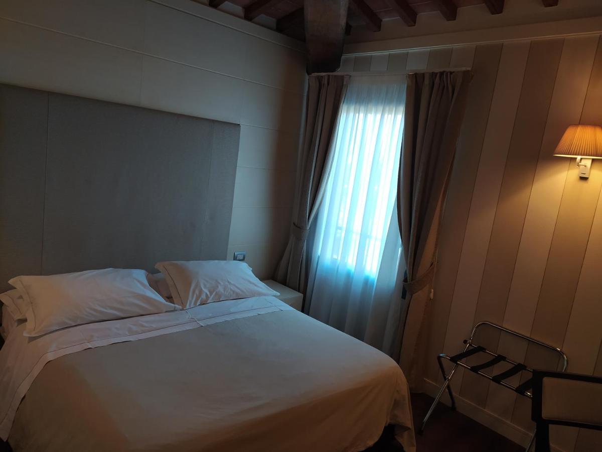 Hotel Molo73 Empoli Esterno foto