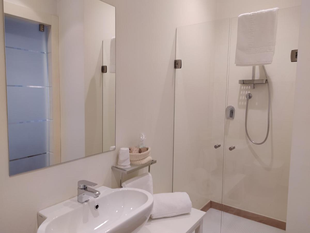 Hotel Molo73 Empoli Esterno foto